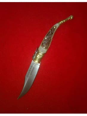 Penknife nº 02 of stag and brass Joker
