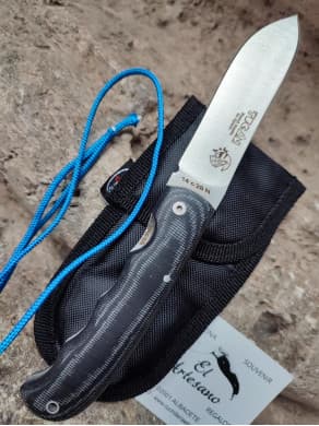 NOVEDAD NAVAJA TUCÁN J&V MIKARTA NEGRA