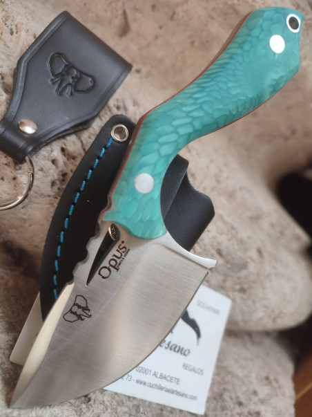 NOVEDAD CUCHILLO PYRANA JUMA AZUL CUDEMAN