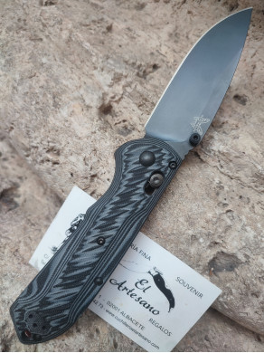 NAVAJA BENCHMADE FREEK G10