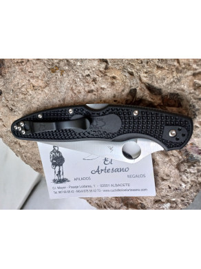 NAVAJA SPYDERCO POLICE 4 FRN