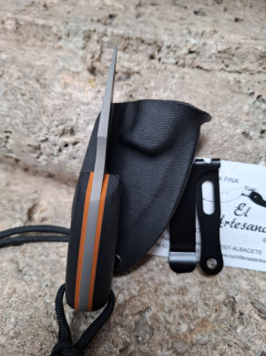 CUCHILLO MINI KAI G10 NEGRO ARENADO