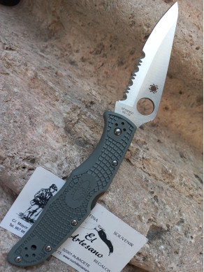 NAVAJA SPYDERCO ENDURA 4 FOLIAGE GREEN