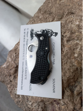 NAVAJA SPYDERCO MANBUG WHARNCLIFFE