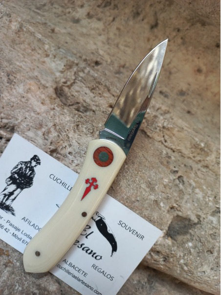 NOVEDAD NAVAJA SANTIAGO HUESO NIETO