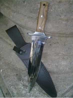 Sheath knife of kill off from wood of olive of 24cm