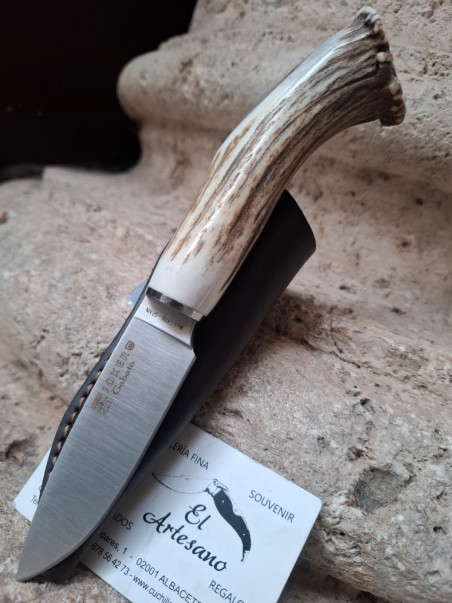 CUCHILLO GABATO CIERVO ROSETA JOKER CN141