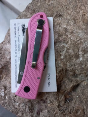 NAVAJA ROSA KA-BAR DOZIER FOLDING HUNTER D2
