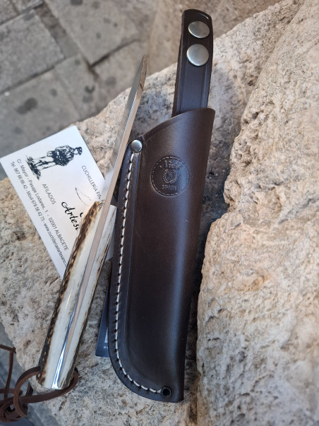NOVEDAD CUCHILLO SIOUX NESSMUK CIERVO NIETO