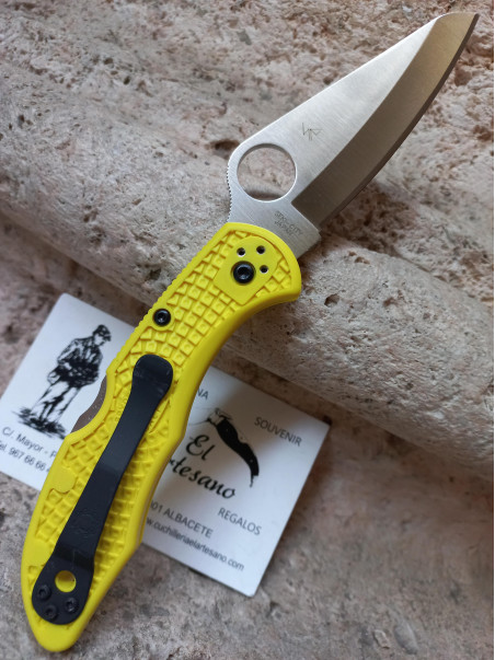 NAVAJA SPYDERCO SALT 2 FRN AMARILLO FILO