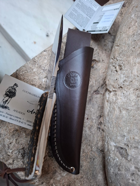 NOVEDAD CUCHILLO LUCUS CIERVO NIETO