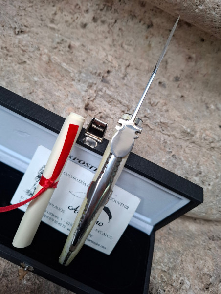 NOVEDAD NAVAJA PUNTA DAMASCO CIERVO EXPÓSITO