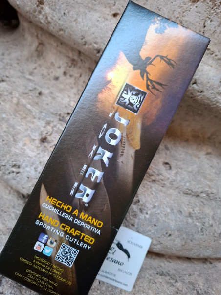 SÚPER OFERTA CUCHILLO SORPRESA JOKER NOGAL