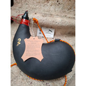 BOTA VINO PEZ CURVA 2 LITROS NEGRA PIEL DE CABRA