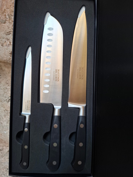 JUEGO DE 3 CUCHILLOS COCINA FORJADO