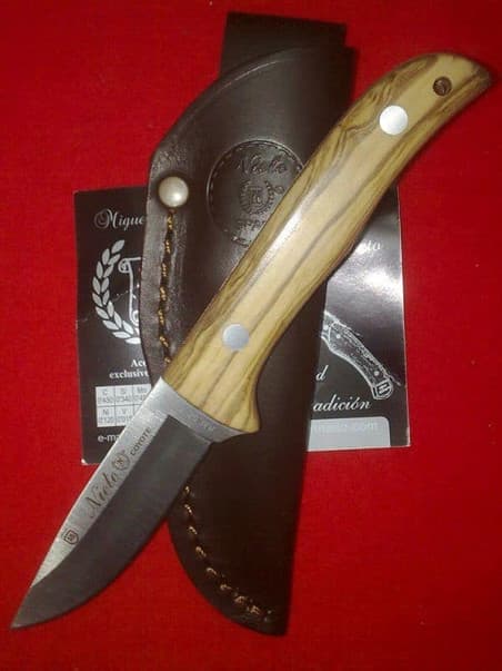 Knife of mount of nieto coyote 1058