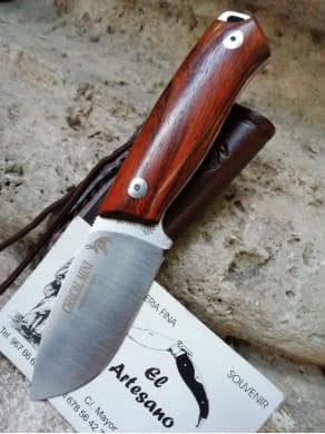 NOVEDAD CUCHILLO CHACAL MINI MIKARTA J&v