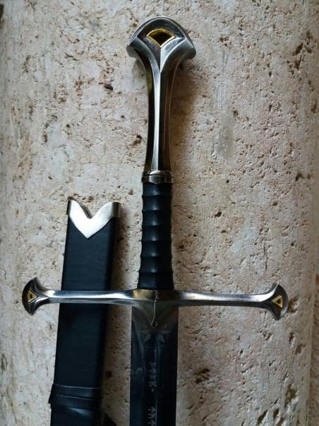 ESPADA ANDURIL CON PEANA Y EXPOSITOR 135CM