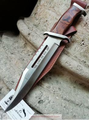 NOVEDAD CUCHILLO RÉPLICA DEL CUCHILLO RAMBO III