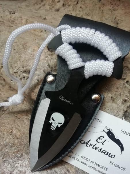 NOVEDAD CUCHILLO DESOLLADOR CALAVERAS