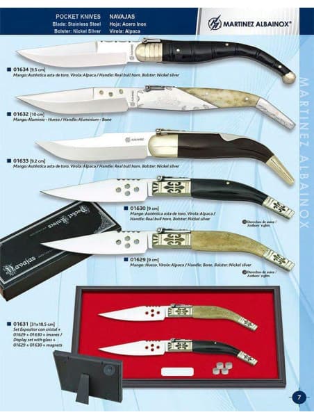 Expositor para navajas y cuchillos, también para machetes