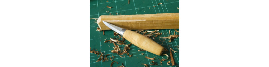 Cuchillos talla de madera