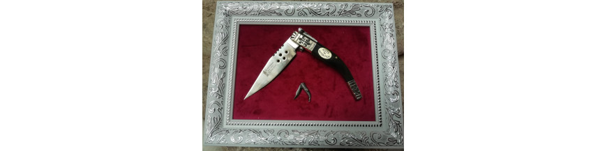 Framed pocket knife