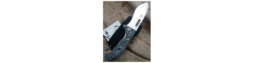 Survival XL or XXL Pocket knives